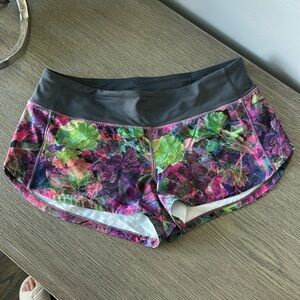 Lululemon women’s athletic shorts, size 6, like new.